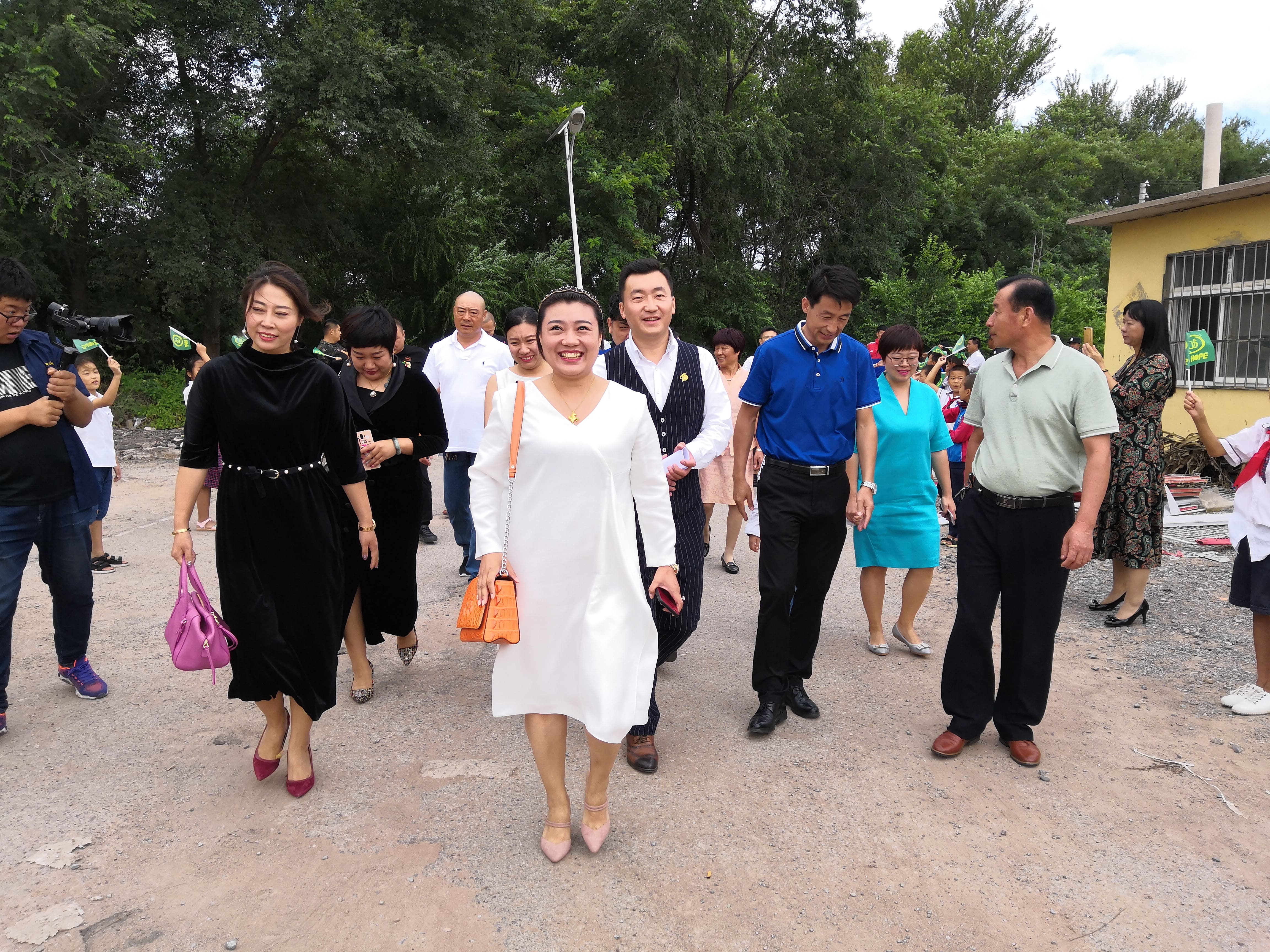 第160所 瓦房店市西杨乡米兰milan（中国）李佳燚小学